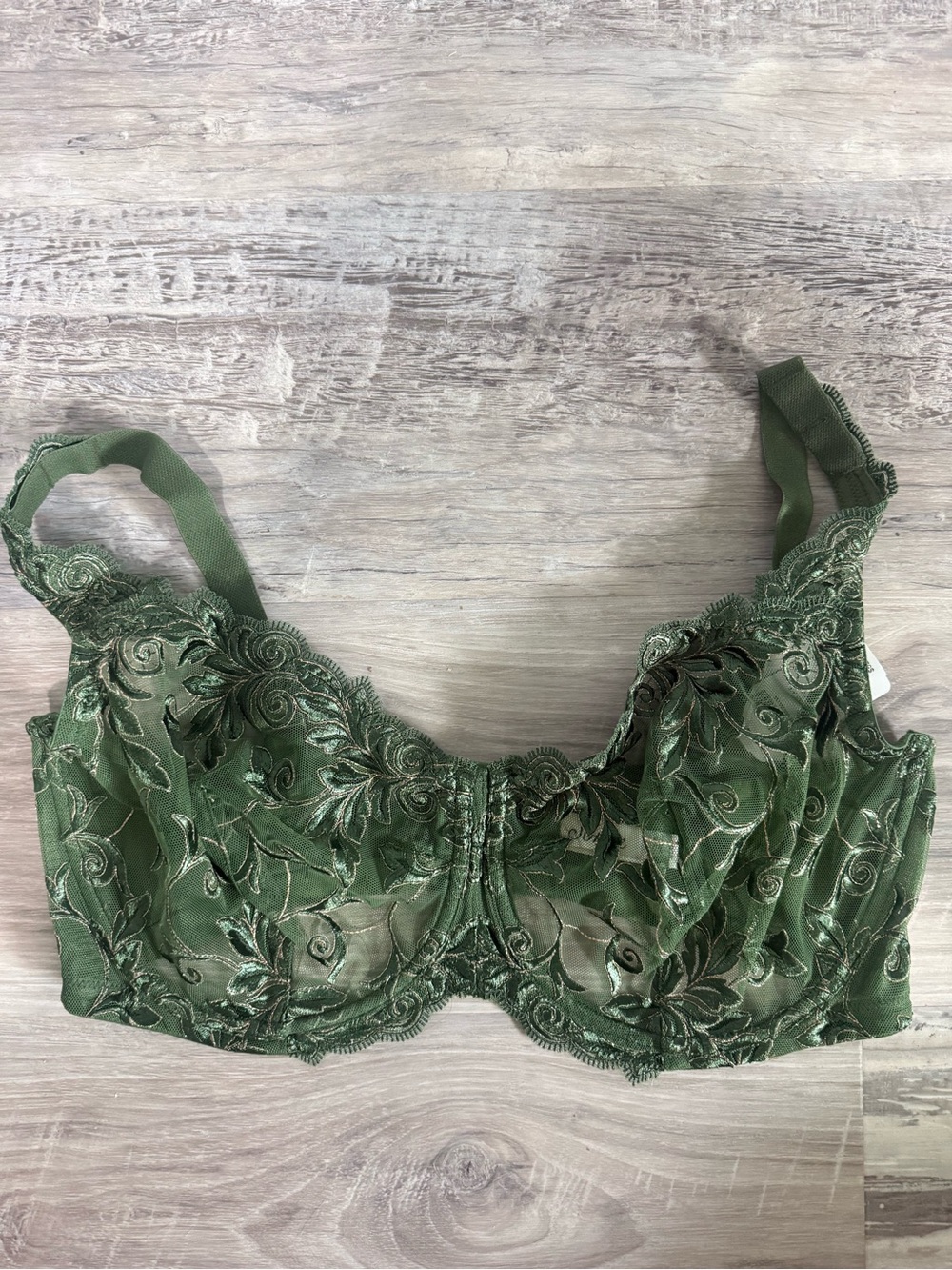 Soma Sensuous Lace Floral Embroidered Underwire Bra in color Enamel